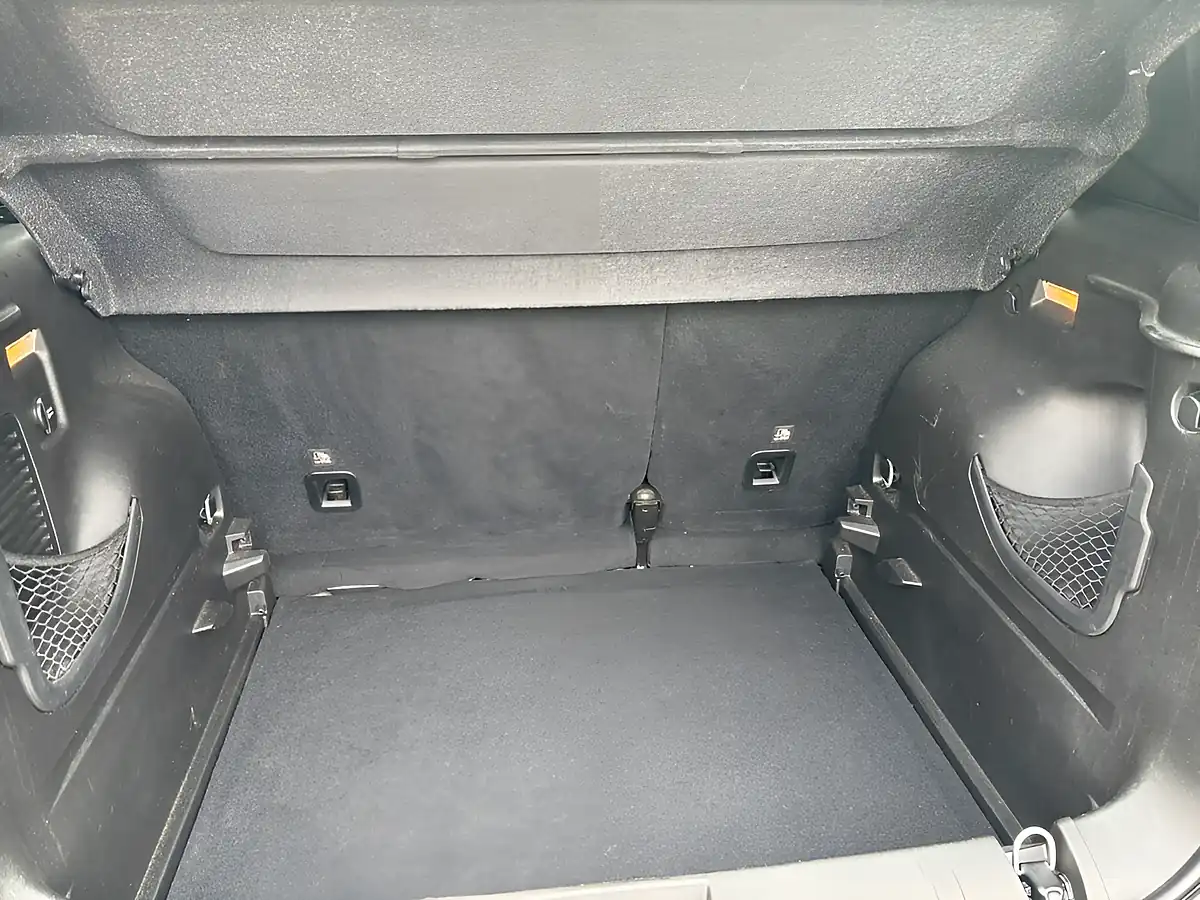 Used 2017 Jeep Renegade Longitude Black - Interior and Exterior details 18