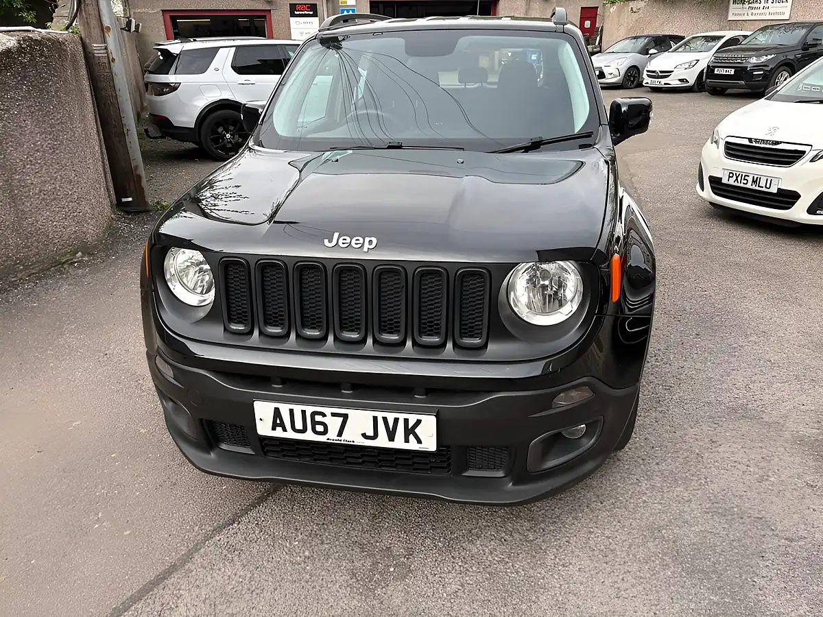 Used 2017 Jeep Renegade Longitude Black - Interior and Exterior details 6