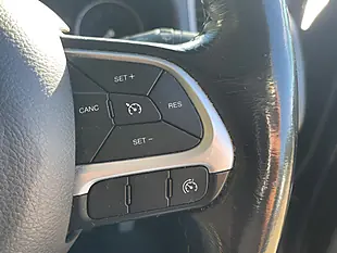Used 2017 Jeep Renegade Longitude Black - Interior and Exterior details 17