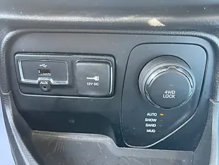 Used 2017 Jeep Renegade Longitude Black - Interior and Exterior details 18
