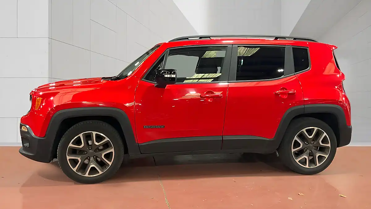 Used 2017 Jeep Renegade Night Eagle Ii Red - Interior and Exterior details 6