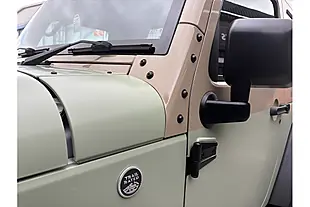 Used 2017 Jeep Wrangler Overland Bright White Clear Coat - Interior and Exterior details 9