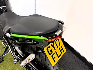 Used 2017 Kawasaki ER-6N Naked Green - Interior and Exterior details 16