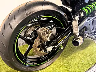 Used 2017 Kawasaki ER-6N Naked Green - Interior and Exterior details 3