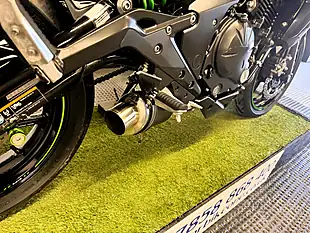 Used 2017 Kawasaki ER-6N Naked Green - Interior and Exterior details 4