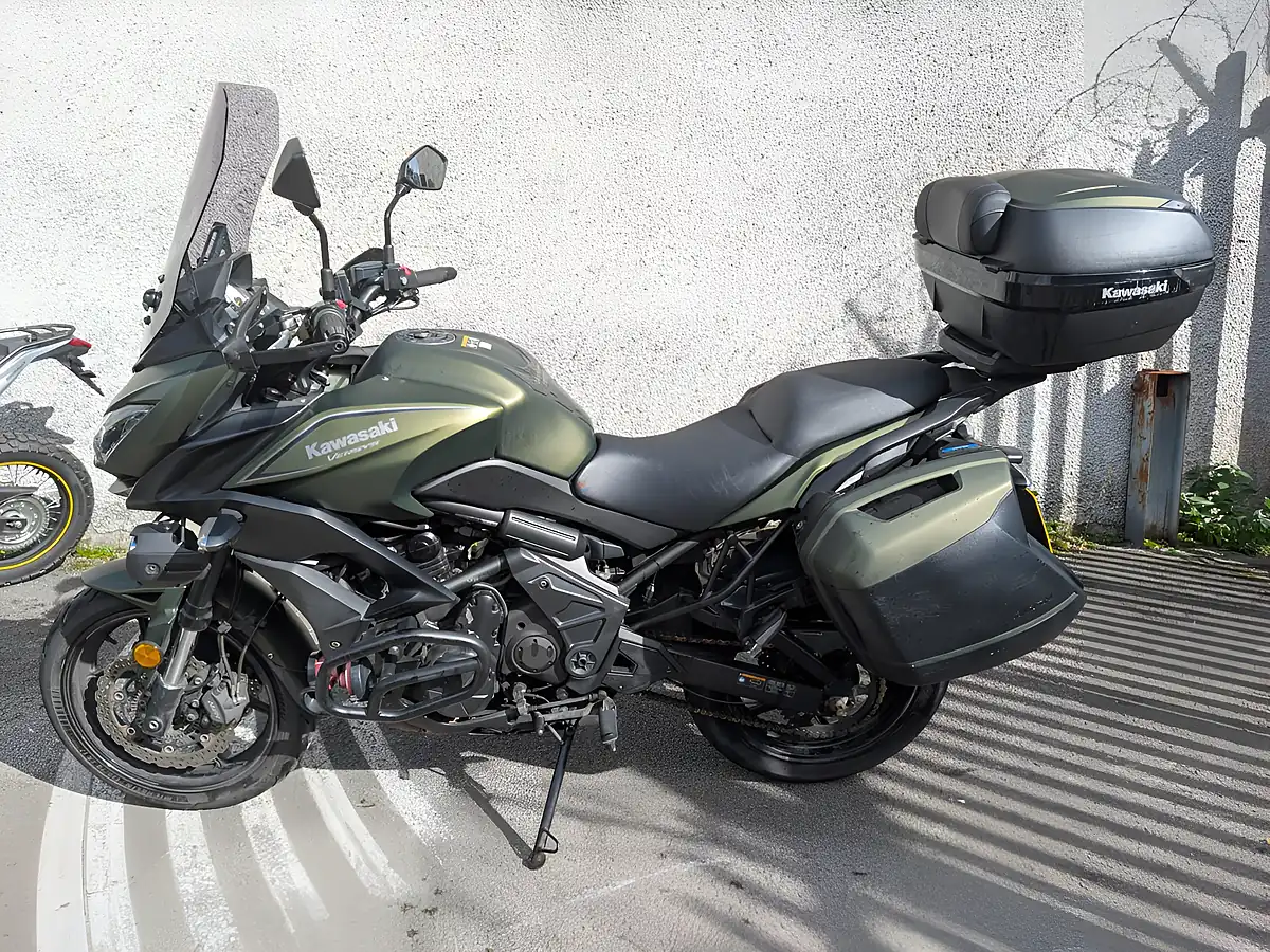 Used 2017 Kawasaki Versys 650 Green - Interior and Exterior details 4