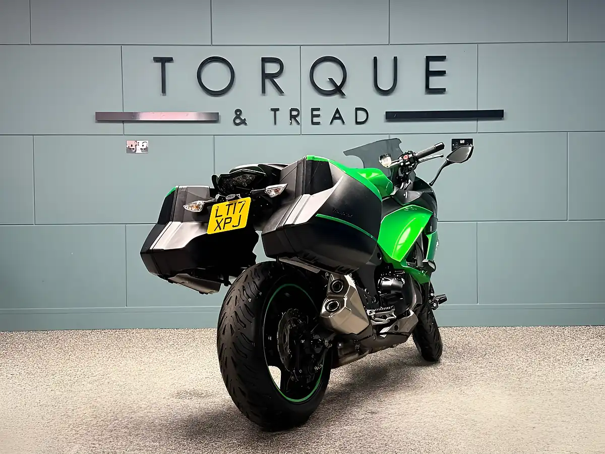 Used 2017 Kawasaki Z1000SX Sports Tourer Green - Interior and Exterior details 4