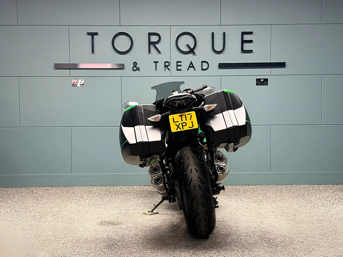 Used 2017 Kawasaki Z1000SX Sports Tourer Green - Interior and Exterior details 5
