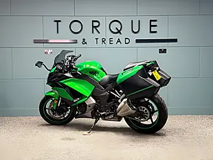 Used 2017 Kawasaki Z1000SX Sports Tourer Green - Interior and Exterior details 7