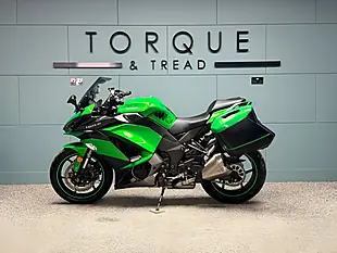 Used 2017 Kawasaki Z1000SX Sports Tourer Green - Interior and Exterior details 8