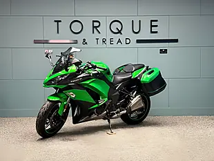Used 2017 Kawasaki Z1000SX Sports Tourer Green - Interior and Exterior details 9