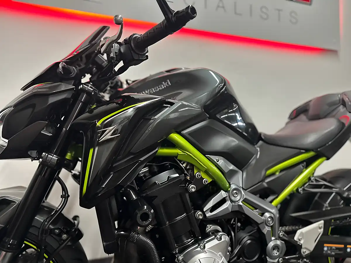 Used 2017 Kawasaki Z900 900 Supernaked Grey - Interior and Exterior details 18