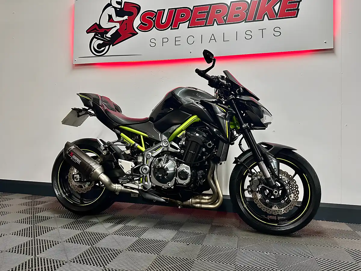 Used 2017 Kawasaki Z900 900 Supernaked Grey - Interior and Exterior details 3