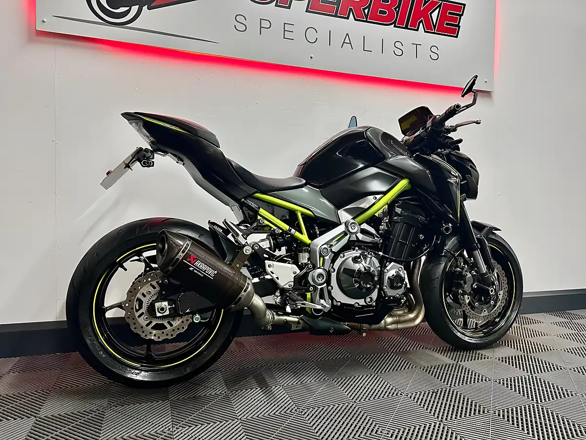 Used 2017 Kawasaki Z900 900 Supernaked Grey - Interior and Exterior details 7