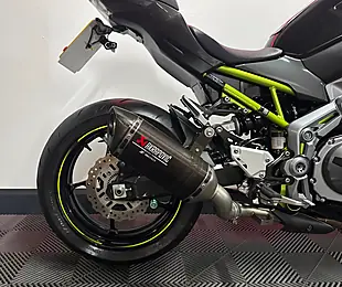 Used 2017 Kawasaki Z900 900 Supernaked Grey - Interior and Exterior details 8