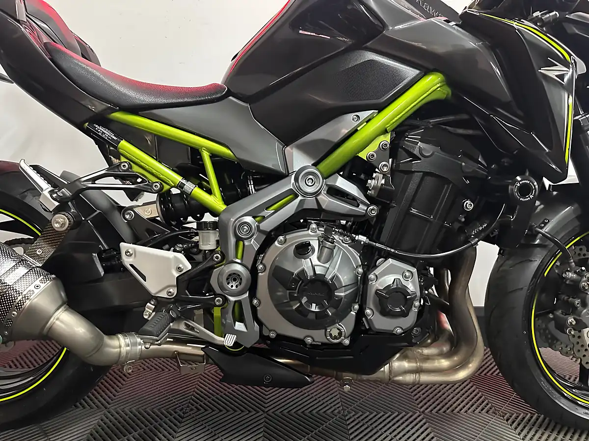 Used 2017 Kawasaki Z900 900 Supernaked Grey - Interior and Exterior details 9