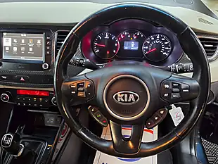 Used 2017 Kia Carens 3 Blue - Interior and Exterior details 10