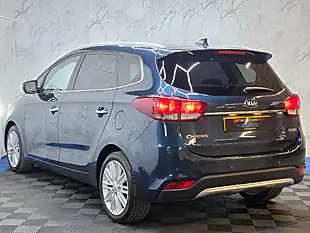 Used 2017 Kia Carens 3 Blue - Interior and Exterior details 7