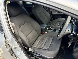 Used 2017 Kia Ceed 1 Silver Frost - Interior and Exterior details 12