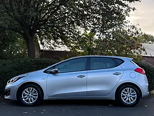 Used 2017 Kia Ceed 1 Silver Frost - Interior and Exterior details 7