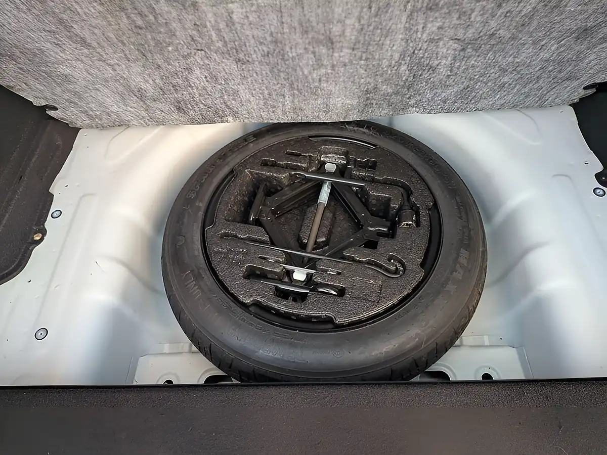 Used 2017 Kia Ceed 1 Sportswagon White - Interior and Exterior details 16