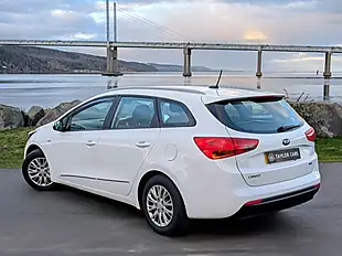 Used 2017 Kia Ceed 1 Sportswagon White - Interior and Exterior details 7