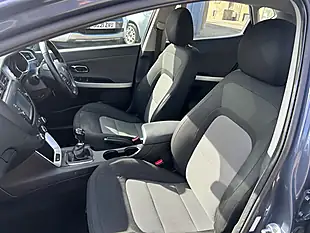 Used 2017 Kia Ceed 2 Blue - Interior and Exterior details 11