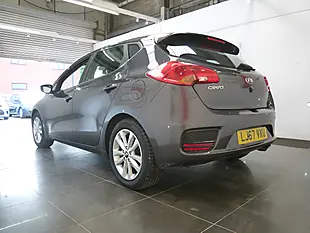 Used 2017 Kia Ceed 2 Isg Auto Silver - Interior and Exterior details 10