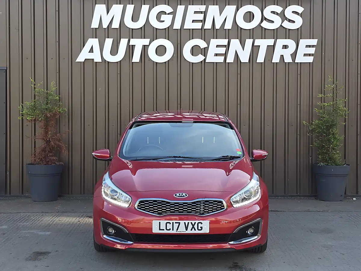 Used 2017 Kia Ceed 2 Red - Interior and Exterior details 3