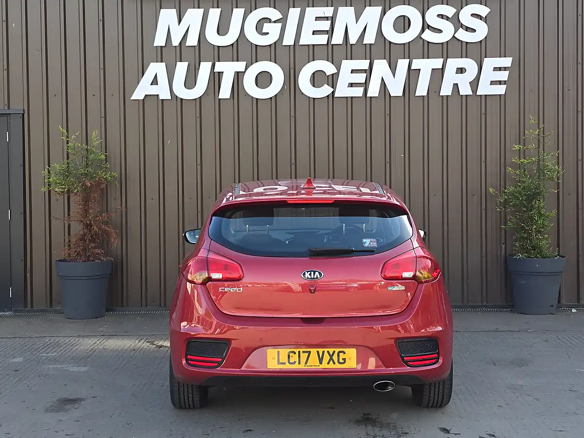 Used 2017 Kia Ceed 2 Red - Interior and Exterior details 5
