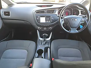 Used 2017 Kia Ceed 2 Red - Interior and Exterior details 7