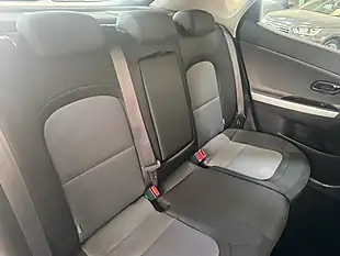 Used 2017 Kia Ceed 2 Silver - Interior and Exterior details 11