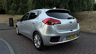 Used 2017 Kia Ceed 2 Silver - Interior and Exterior details 7
