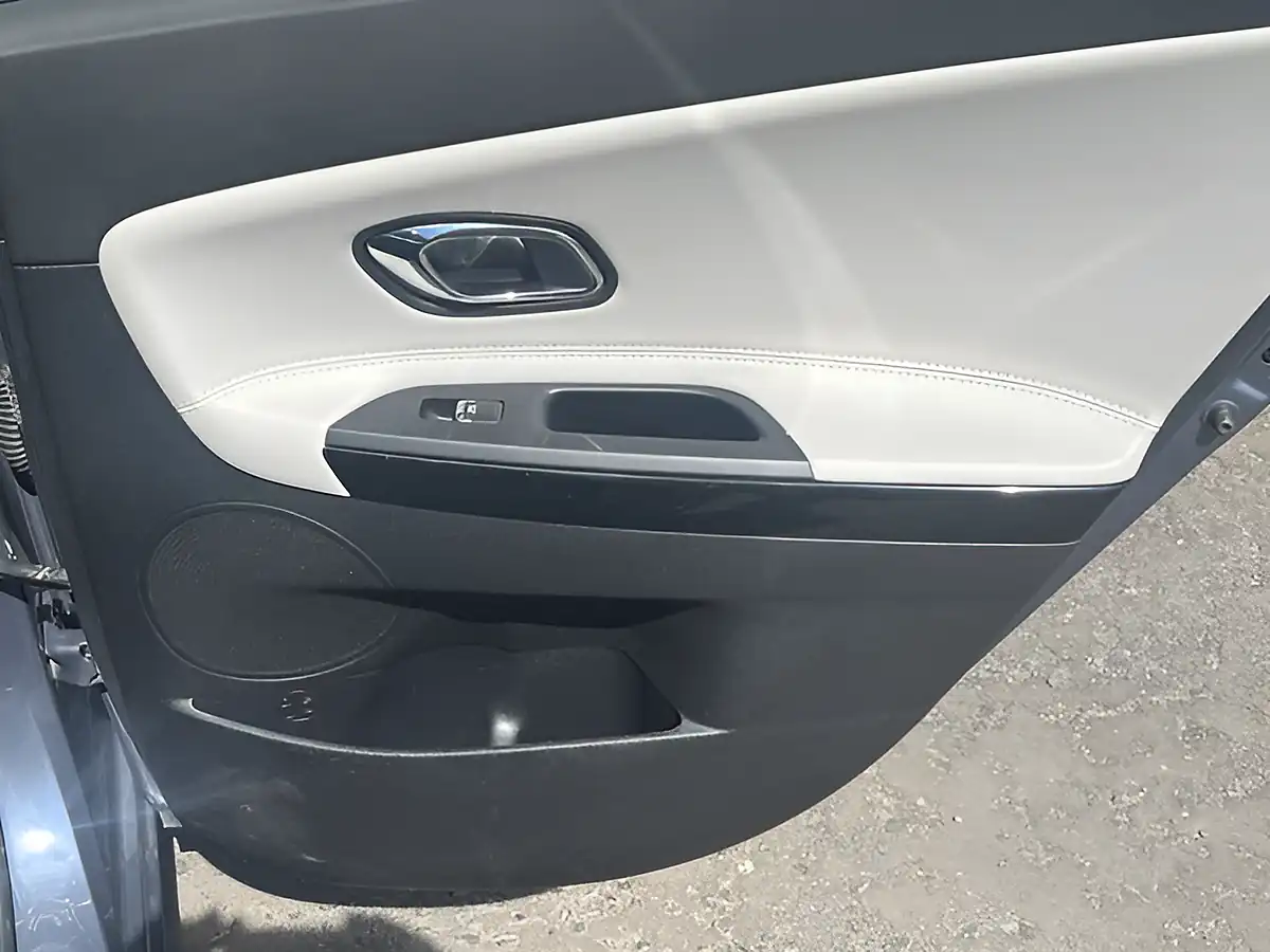 Used 2017 Kia Ceed 3 Blue - Interior and Exterior details 13