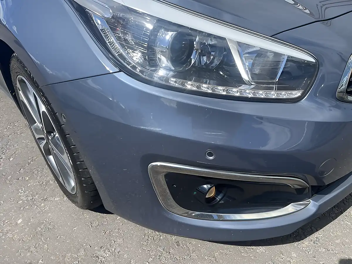 Used 2017 Kia Ceed 3 Blue - Interior and Exterior details 3