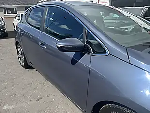 Used 2017 Kia Ceed 3 Blue - Interior and Exterior details 5
