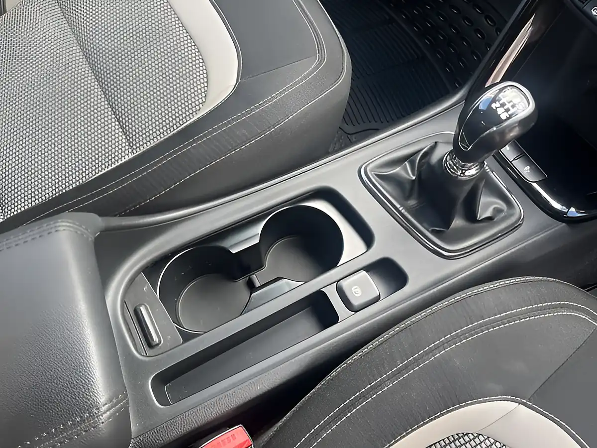 Used 2017 Kia Ceed 3 Blue - Interior and Exterior details 8