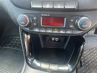 Used 2017 Kia Ceed 3 Blue - Interior and Exterior details 9