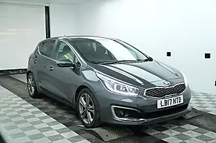 Used 2017 Kia Ceed 3 Silver - Interior and Exterior details 13