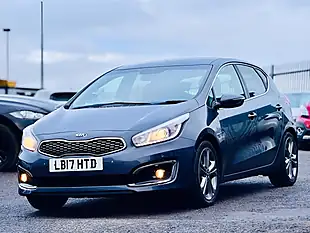 Used 2017 Kia Ceed 3 Silver - Interior and Exterior details 5