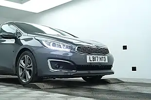 Used 2017 Kia Ceed 3 Silver - Interior and Exterior details 7