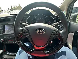 Used 2017 Kia Ceed 3 Silver - Interior and Exterior details 20