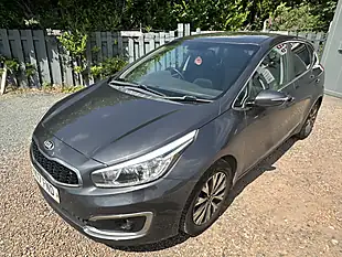 Used 2017 Kia Ceed 3 Silver - Interior and Exterior details 6