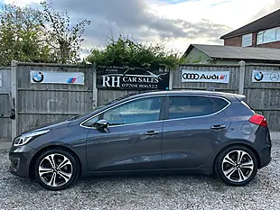 Used 2017 Kia Ceed 3 Silver - Interior and Exterior details 10