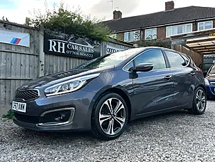 Used 2017 Kia Ceed 3 Silver - Interior and Exterior details 11