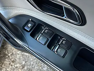 Used 2017 Kia Ceed 3 Silver - Interior and Exterior details 18