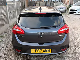 Used 2017 Kia Ceed 3 Silver - Interior and Exterior details 8