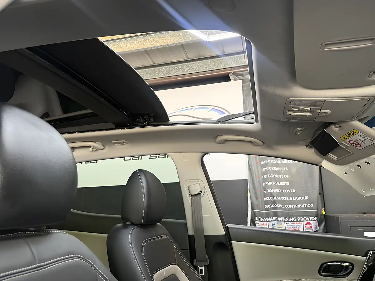 Used 2017 Kia Ceed 4 Blue - Interior and Exterior details 15