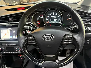 Used 2017 Kia Ceed 4 Blue - Interior and Exterior details 16
