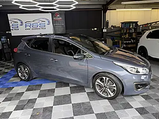 Used 2017 Kia Ceed 4 Blue - Interior and Exterior details 4